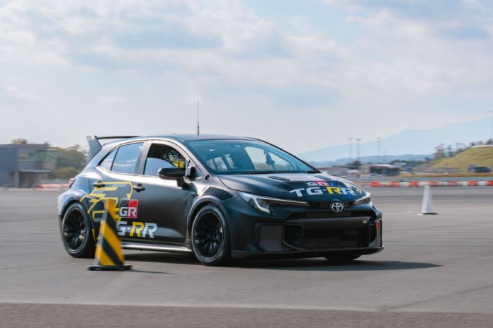 Toyota-Liquid_hydrogen-powered_GR_Corolla